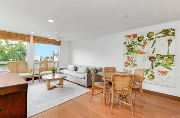 $4,700 | 935 Genter Street, Unit 212, La Jolla, CA 92037