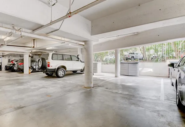 $4,700 | 935 Genter Street, Unit 212, La Jolla, CA 92037