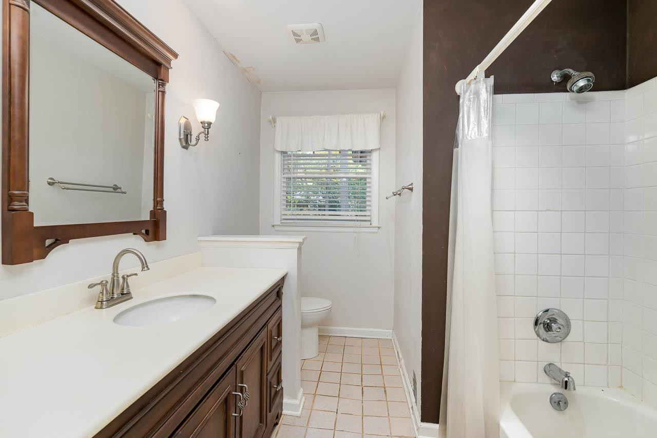 7805 Wakebrook Drive Raleigh, NC 27616 - Photo 22 of 25 hall bath