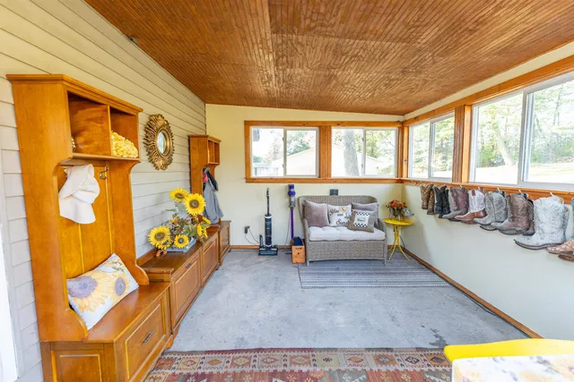 $289,900 | 6155 South Perryville Road, Cherry Valley, IL 61016