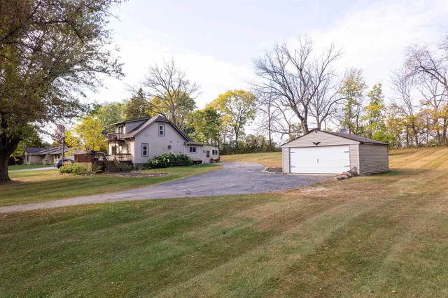 $289,900 | 6155 South Perryville Road, Cherry Valley, IL 61016