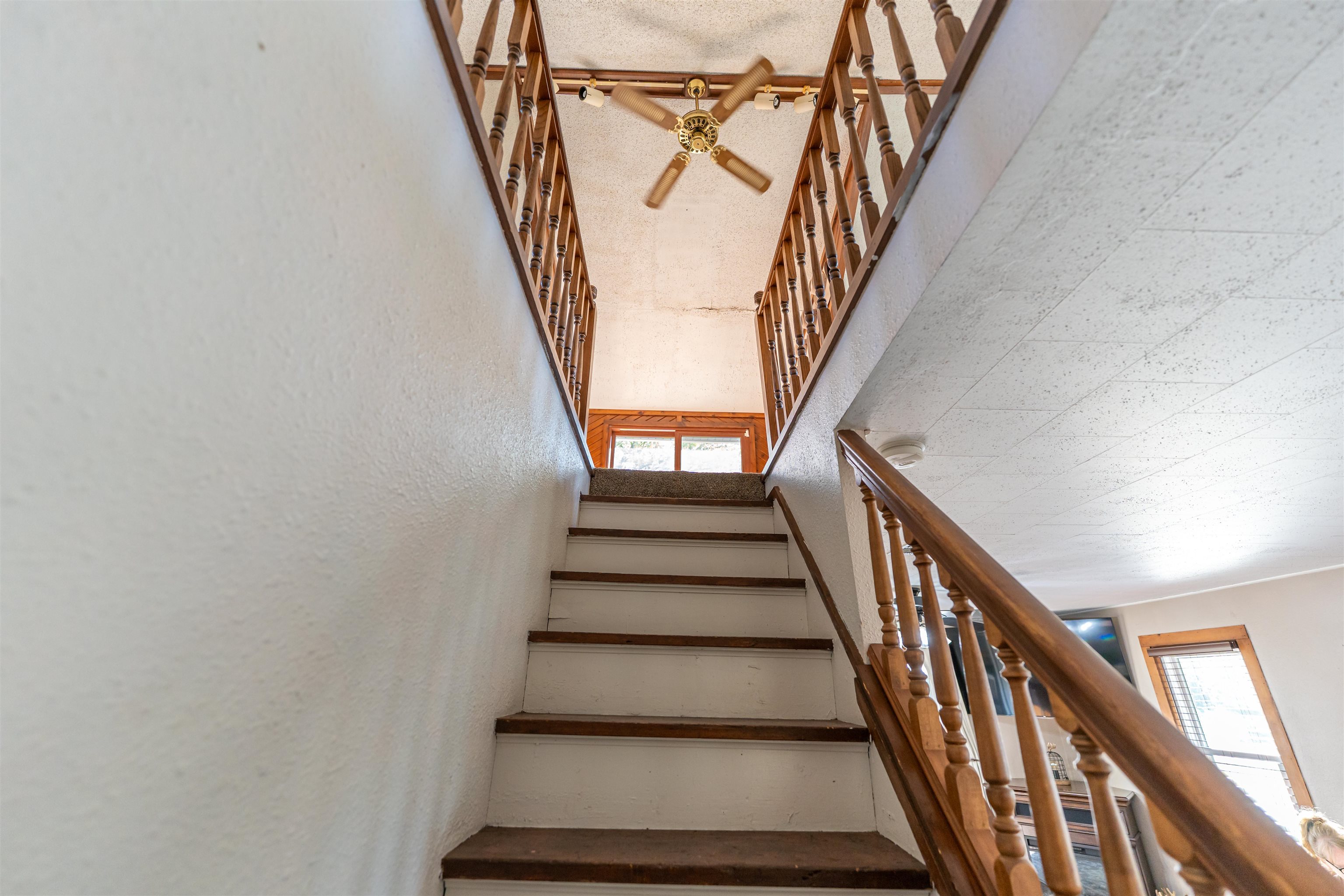 6155 South Perryville Road Cherry Valley, IL 61016 - Photo 47 of 92 a view of entryway