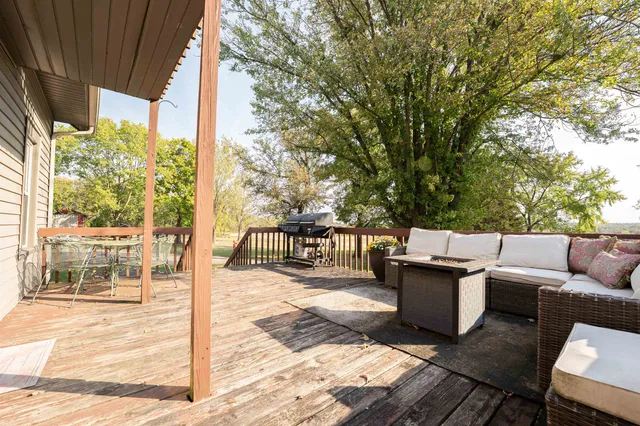 $289,900 | 6155 South Perryville Road, Cherry Valley, IL 61016