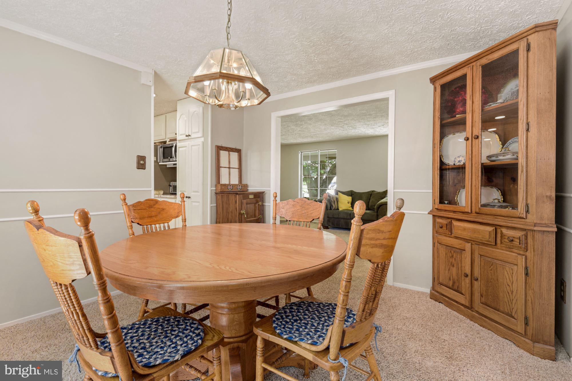5734 Heming Avenue Springfield, VA 22151 - Photo 21 of 52 Dining room
