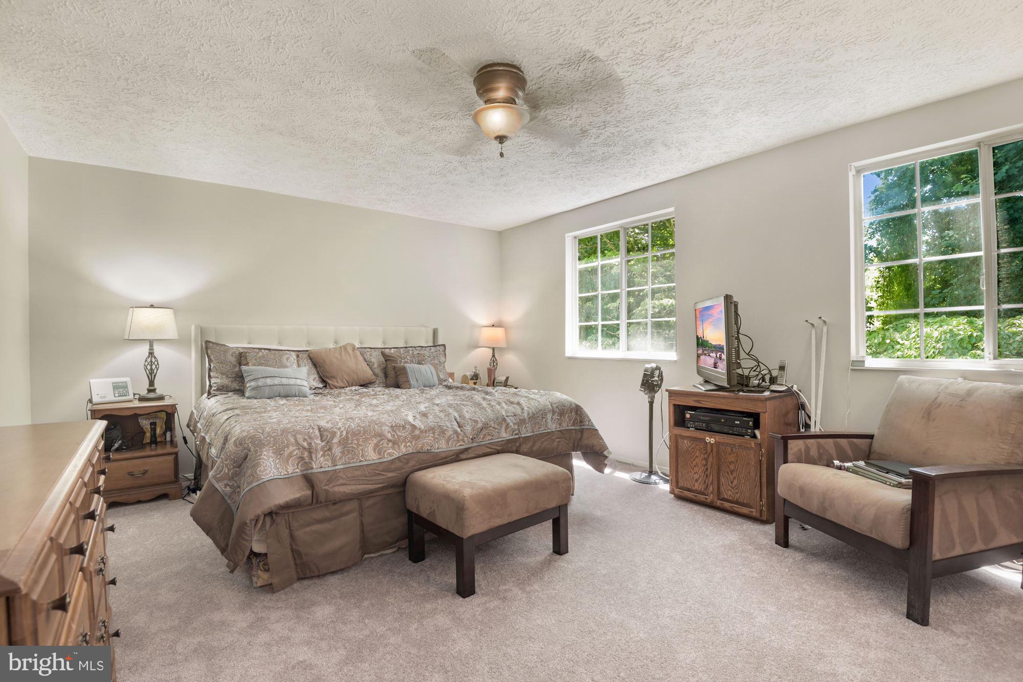 5734 Heming Avenue Springfield, VA 22151 - Photo 23 of 52 Primary bedroom(King bed)