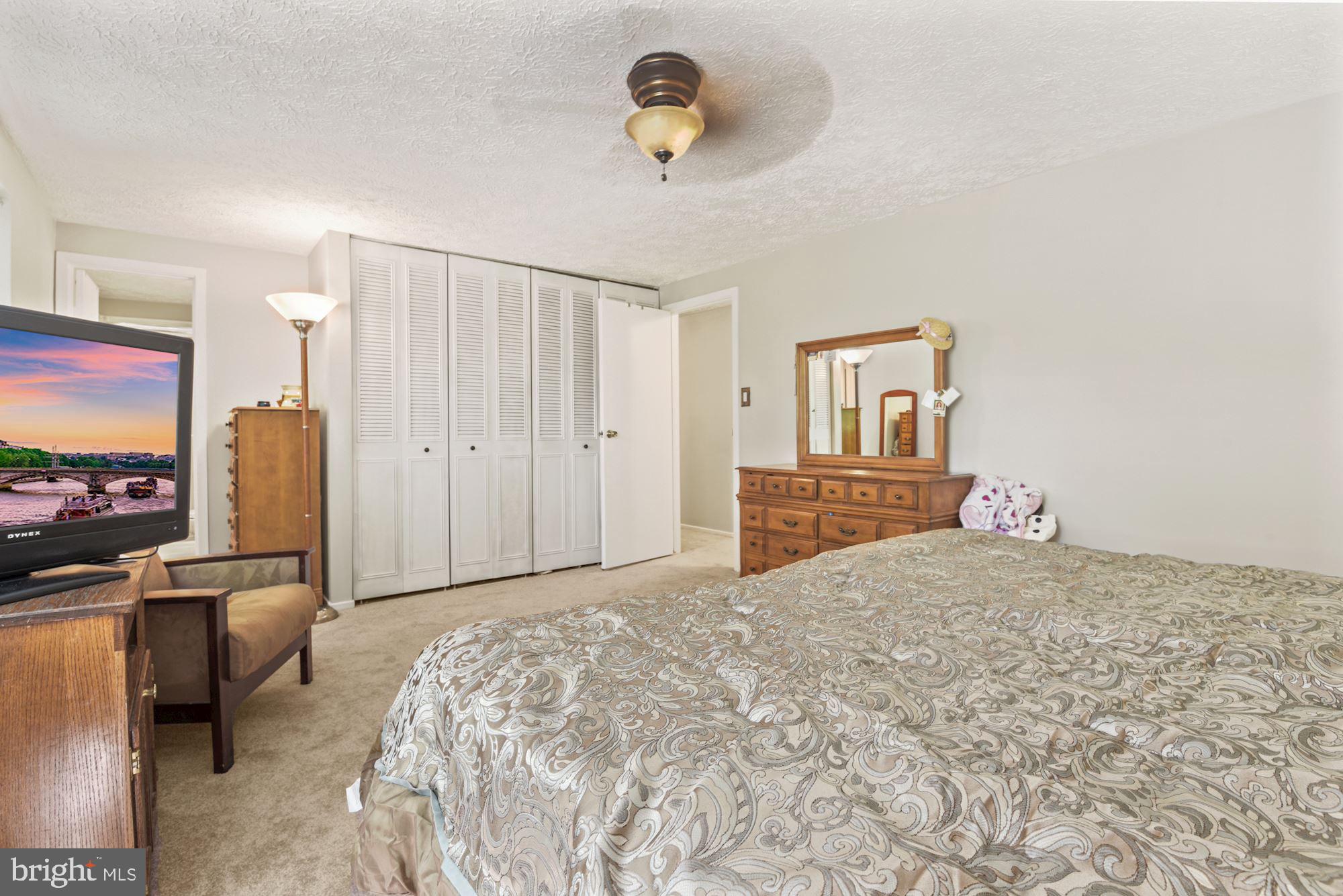 5734 Heming Avenue Springfield, VA 22151 - Photo 25 of 52 Primary bedroom