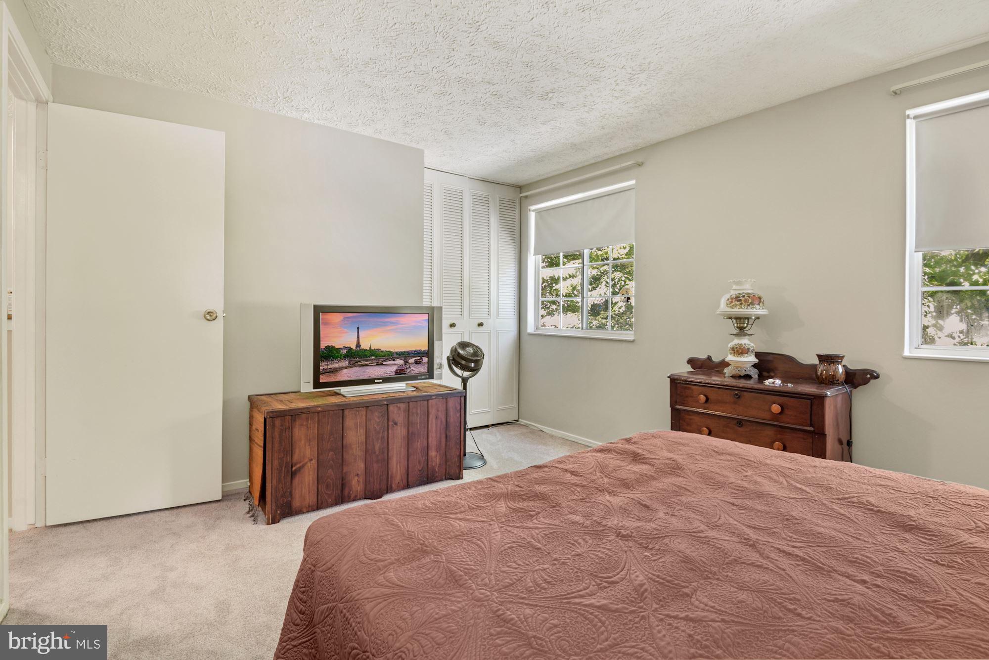 5734 Heming Avenue Springfield, VA 22151 - Photo 30 of 52 Second bedroom