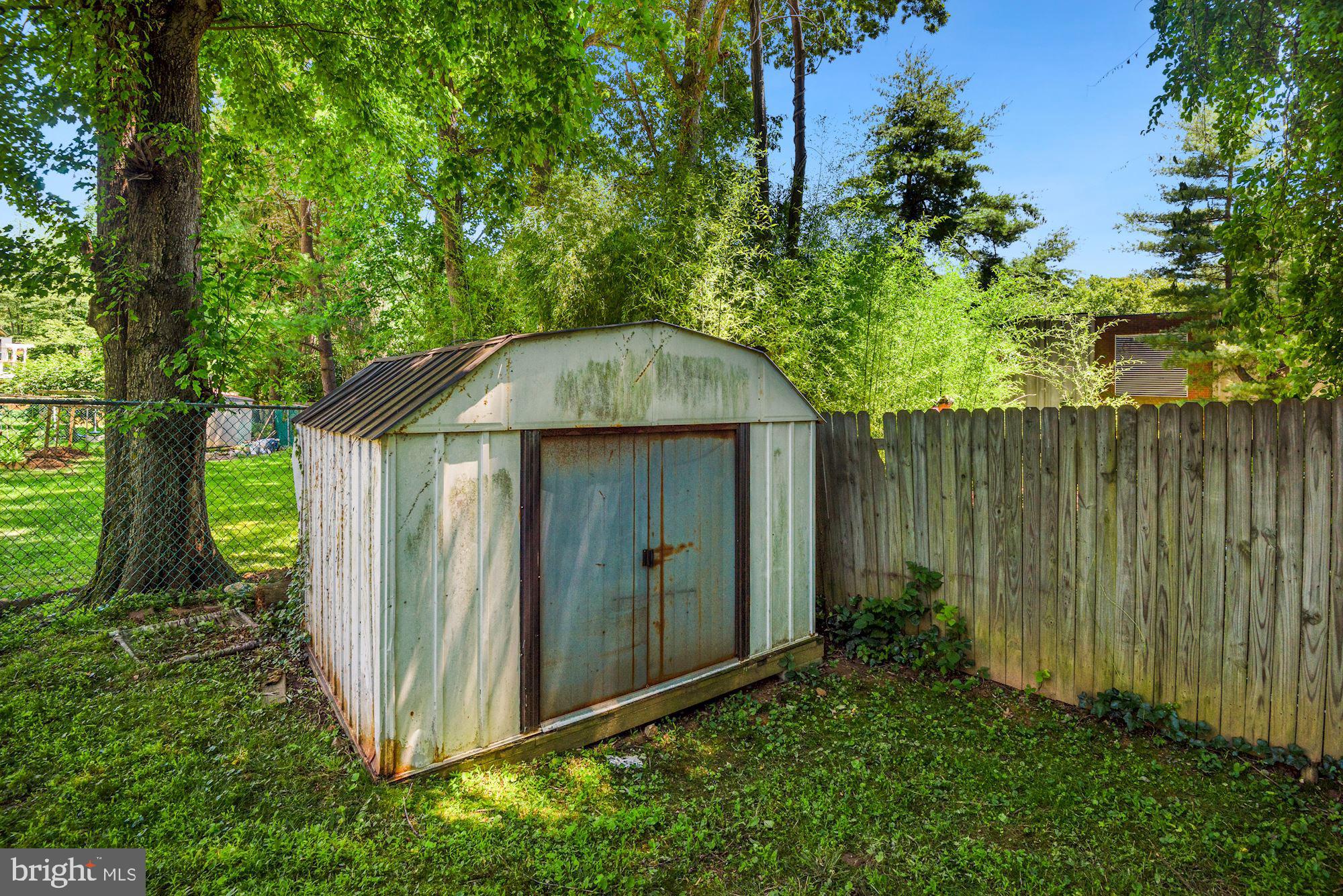 5734 Heming Avenue Springfield, VA 22151 - Photo 46 of 52 Backyard