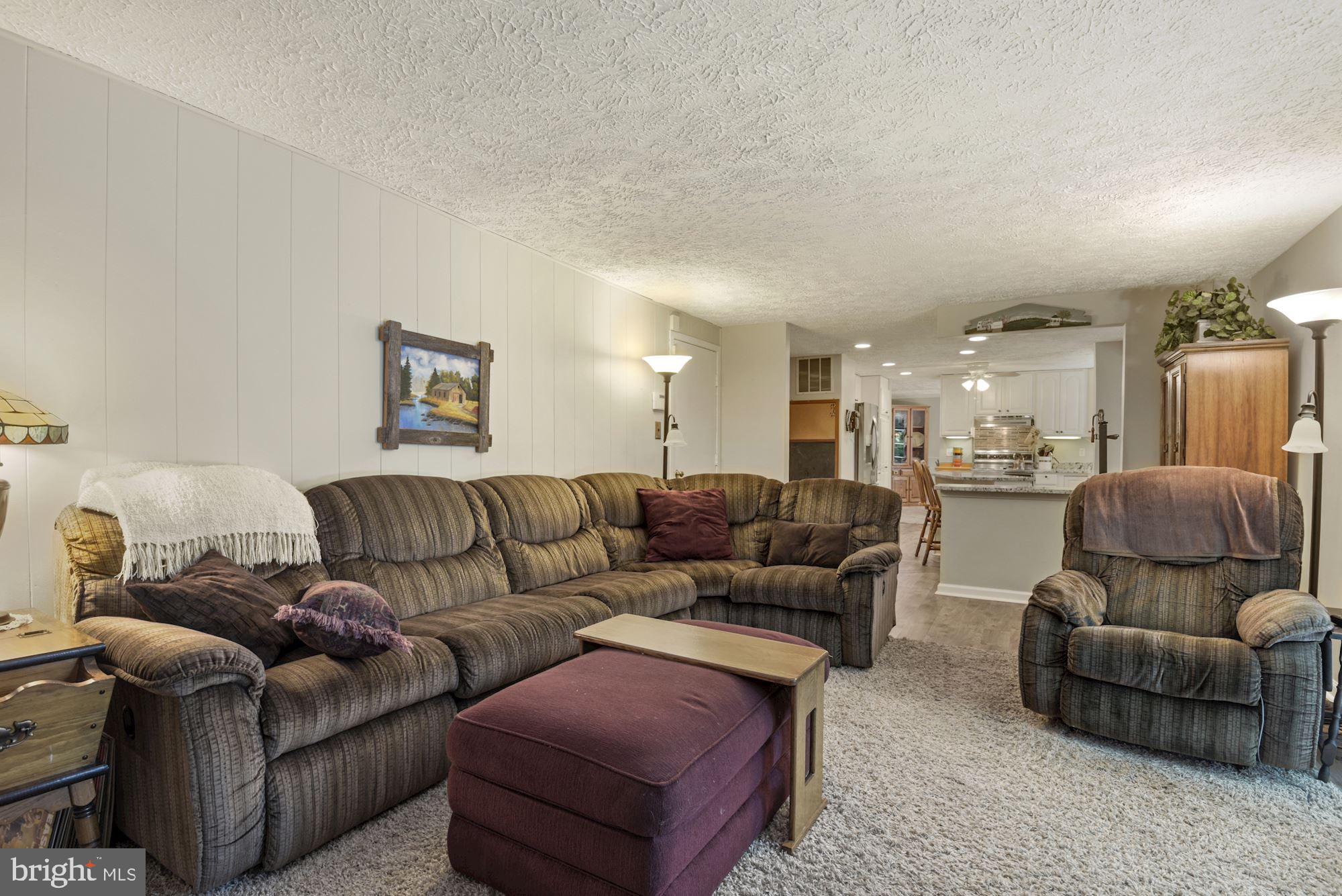 5734 Heming Avenue Springfield, VA 22151 - Photo 8 of 52 Living room