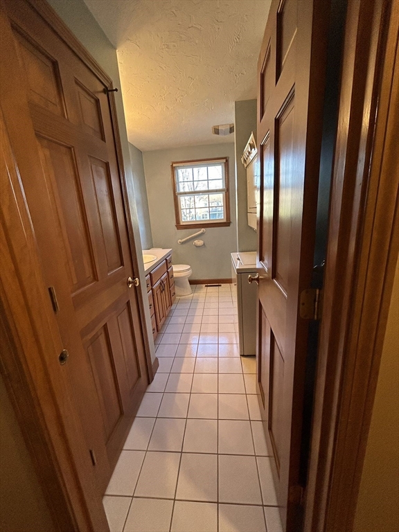 1 Rennie Drive, Unit 1 Blackstone, MA 01504 - Photo 6 of 19