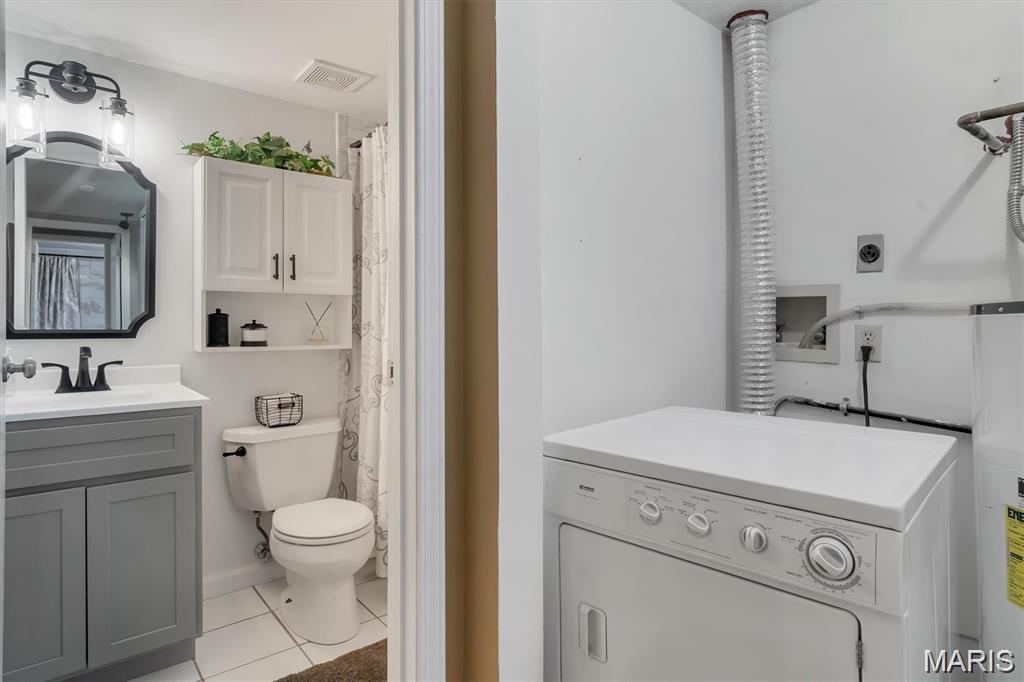 757 Ridgeside Drive, Unit B Ballwin, MO 63021 - Photo 12 of 27