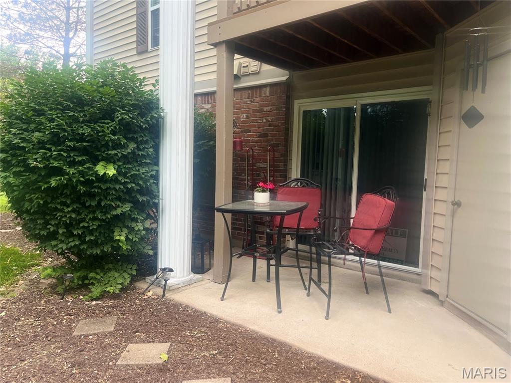 757 Ridgeside Drive, Unit B Ballwin, MO 63021 - Photo 23 of 27