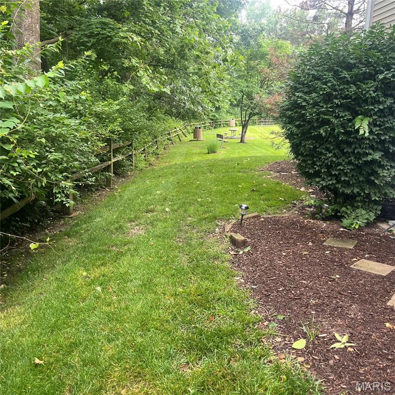 757 Ridgeside Drive, Unit B Ballwin, MO 63021 - Photo 4 of 27