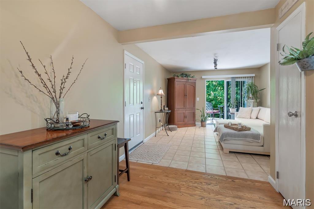 757 Ridgeside Drive, Unit B Ballwin, MO 63021 - Photo 5 of 27