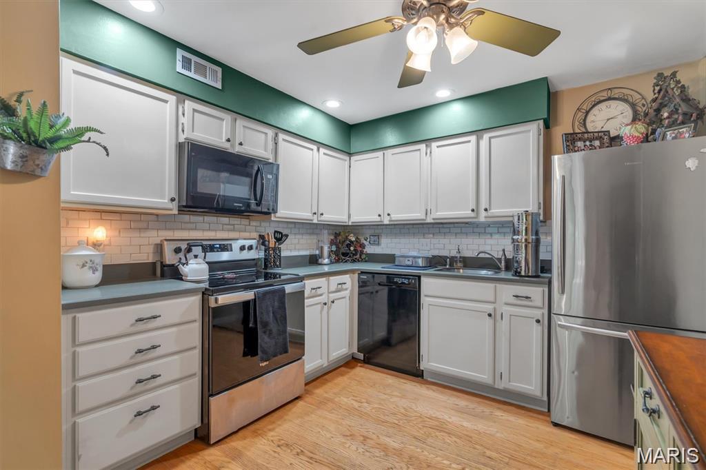 757 Ridgeside Drive, Unit B Ballwin, MO 63021 - Photo 9 of 27