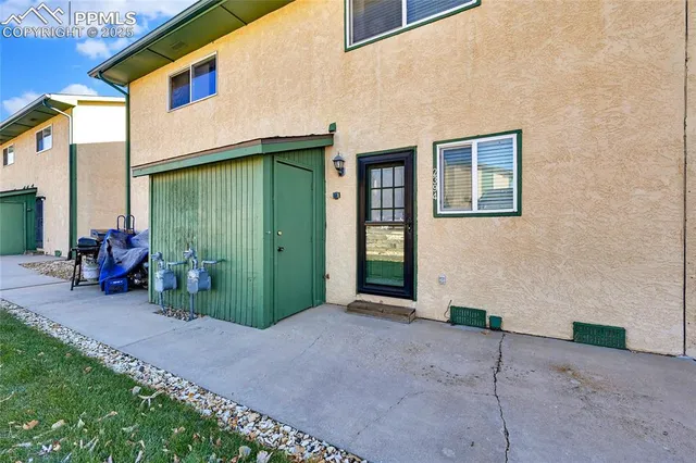 $180,000 | 2394 Washo Circle, Colorado Springs, CO 80915