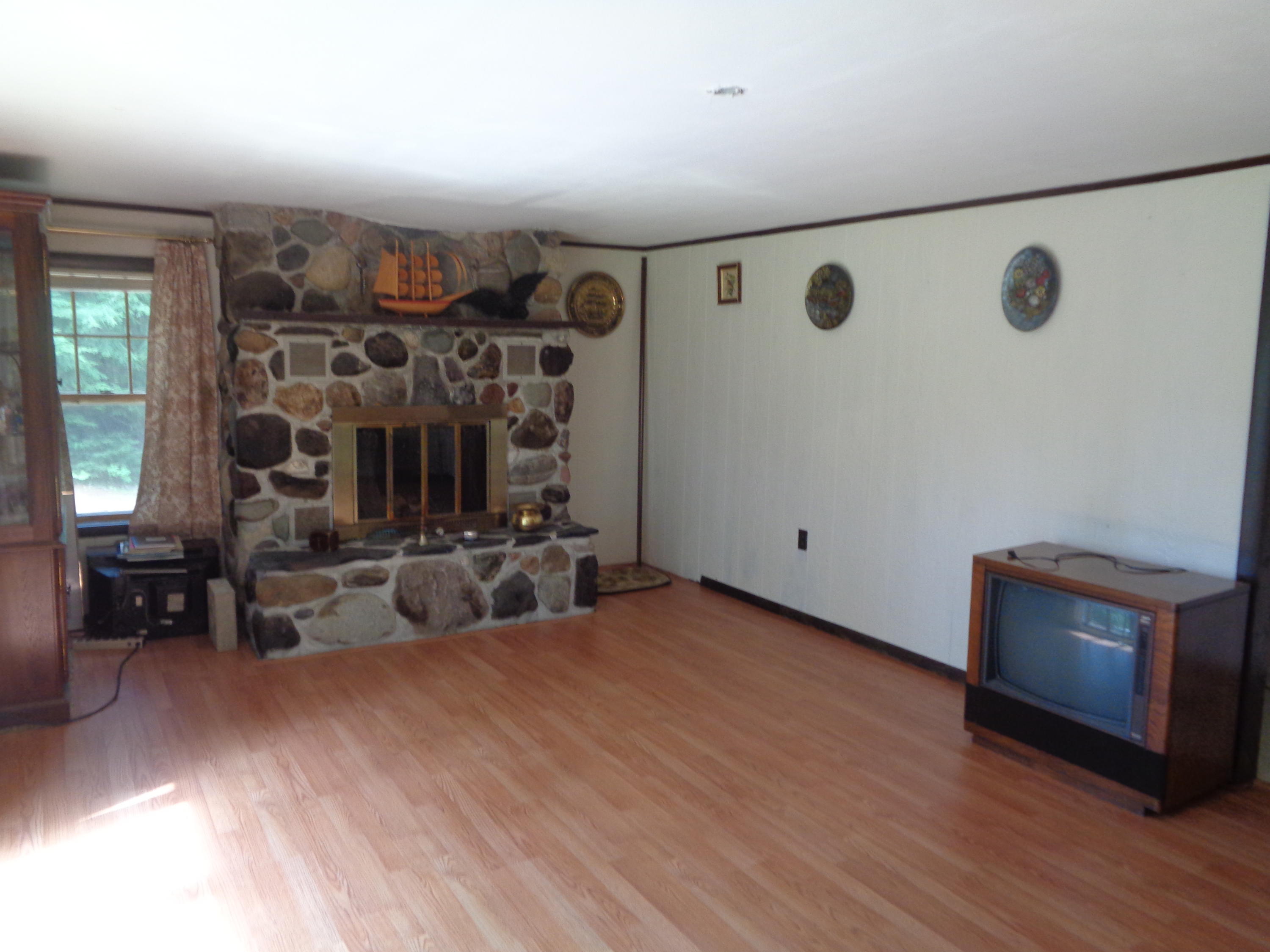 336 East Ridge Road Greenbush, ME 04418 - Photo 9 of 23 DSC03536