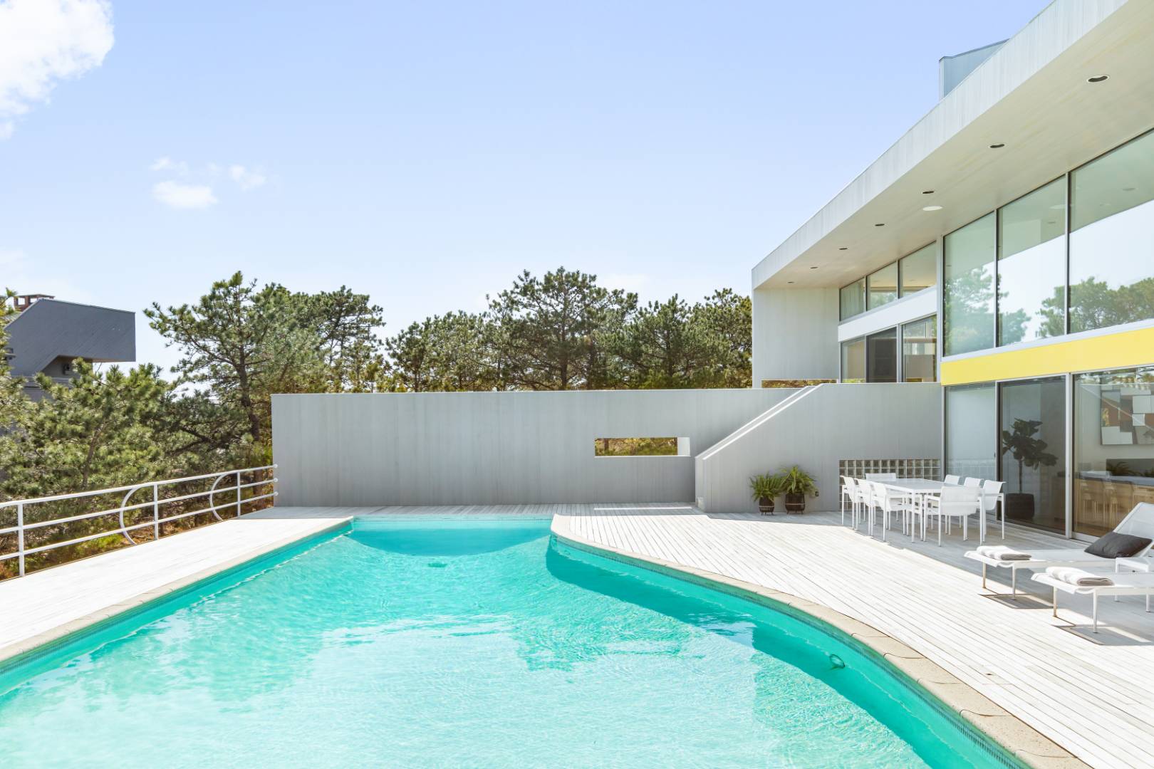 43 Gilberts Path Amagansett, NY 11930 - Photo 12 of 38 a house view with a sitting space and sitting space
