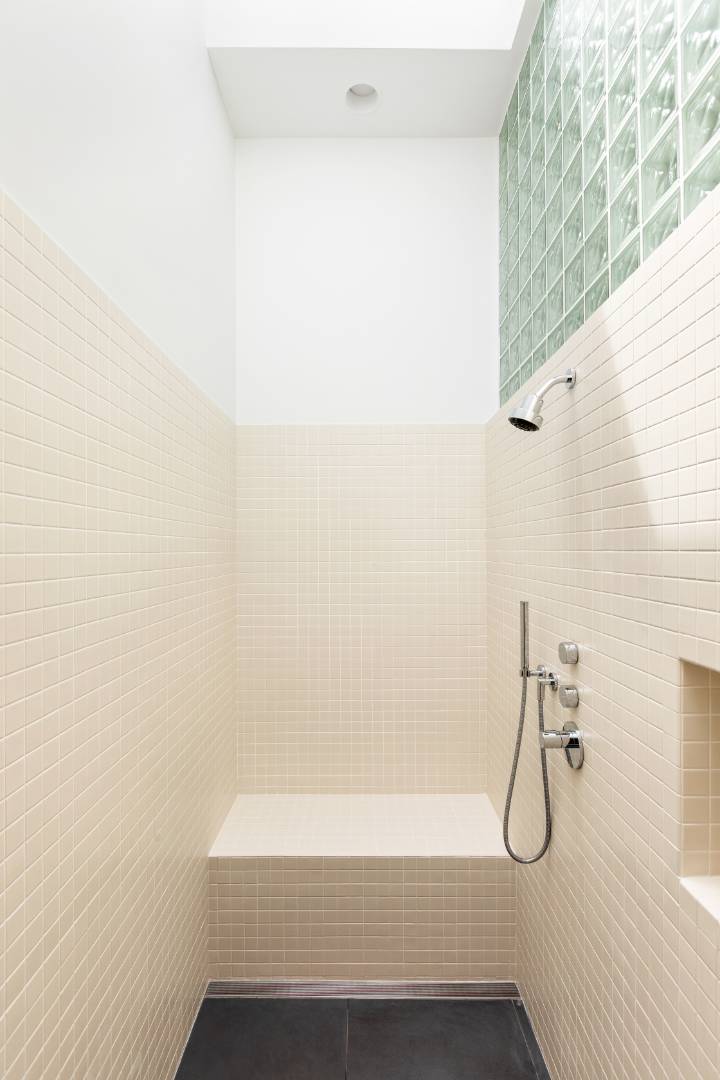 43 Gilberts Path Amagansett, NY 11930 - Photo 22 of 38 a bathroom with a shower