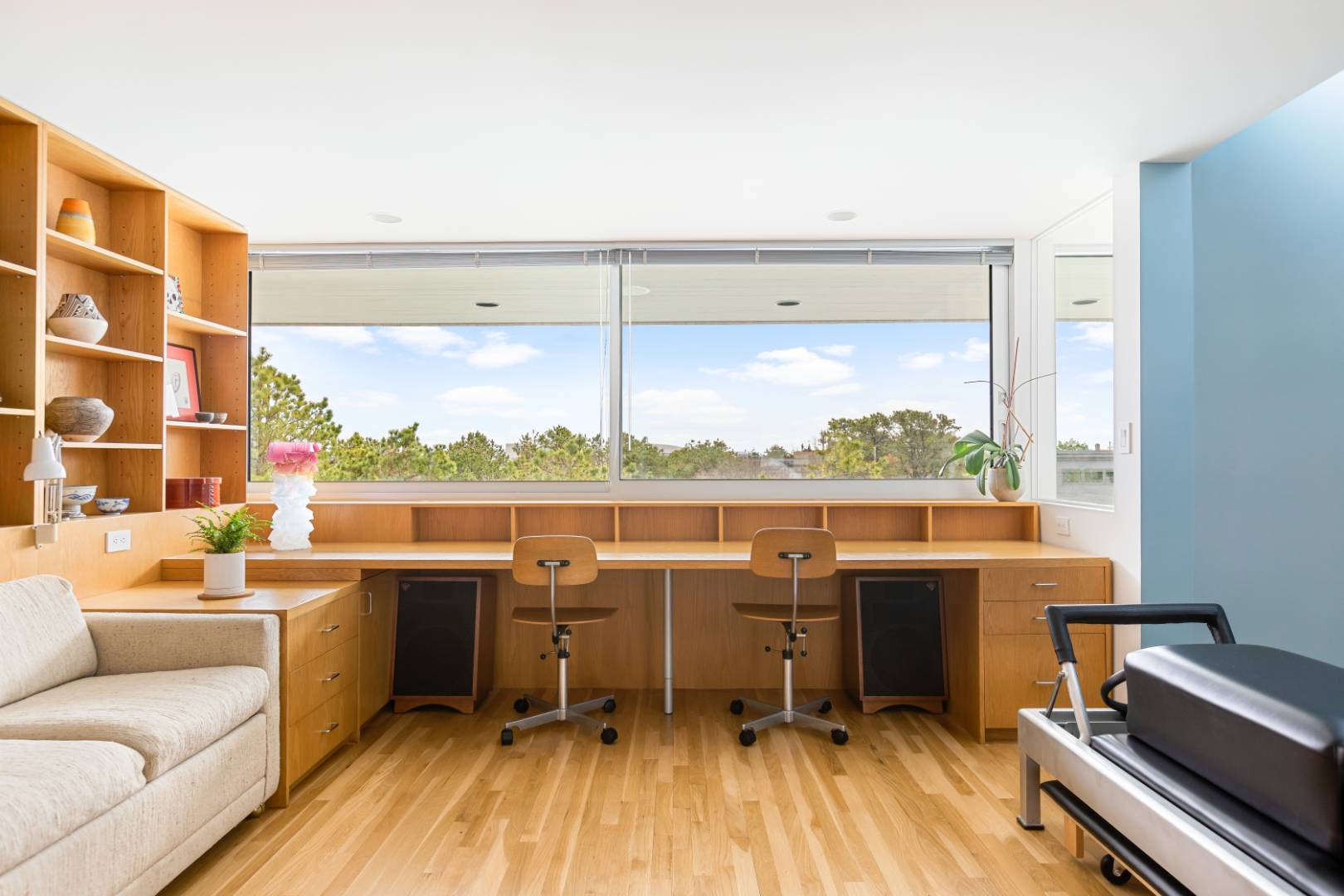 43 Gilberts Path Amagansett, NY 11930 - Photo 30 of 38 a room with furniture pool table and windows