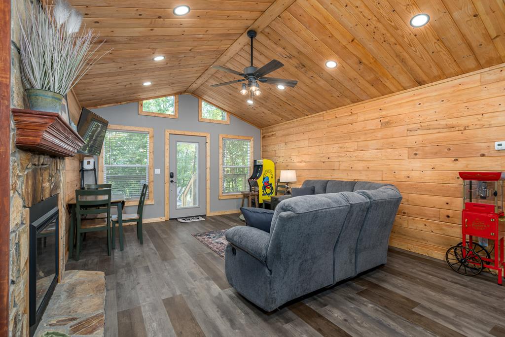 929 Camp Branch Road Ellijay, GA 30540 - Photo 11 of 50 Gallery Image 11
