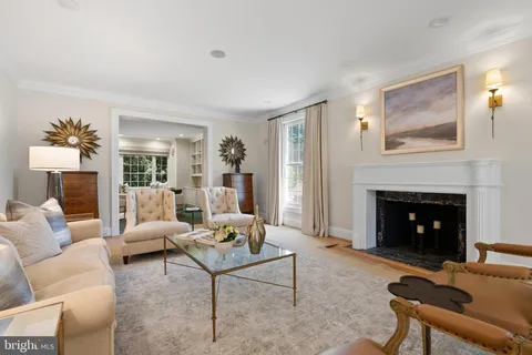 $2,850,000 | 7009 Loch Lomond Drive, Bethesda, MD 20817