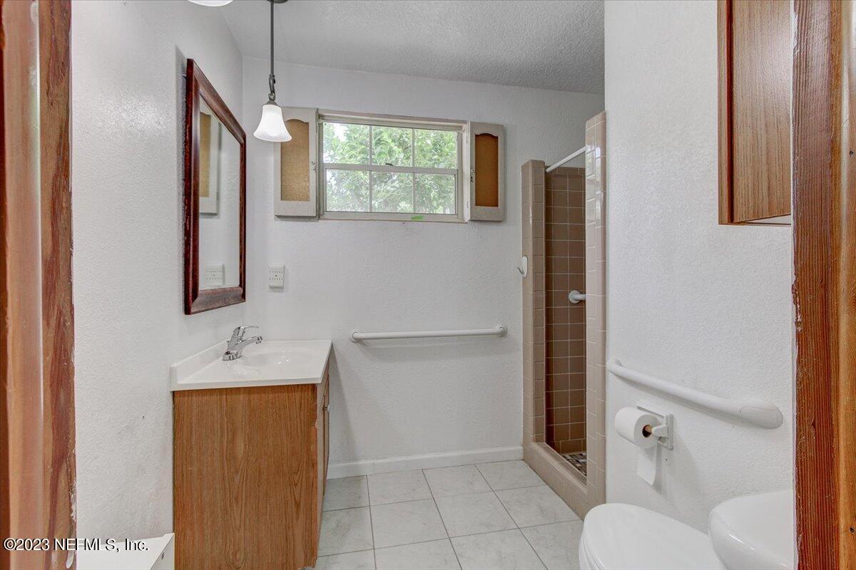 807 Nightingale Road Jacksonville, FL 32216 - Photo 14 of 27 14-Bath 1