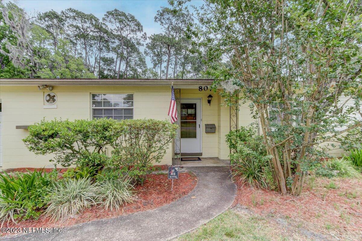 807 Nightingale Road Jacksonville, FL 32216 - Photo 3 of 27 03-Front Entrance