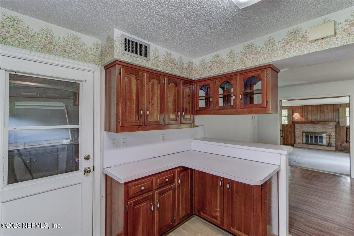 807 Nightingale Road Jacksonville, FL 32216 - Photo 6 of 27 06-kitchen 1
