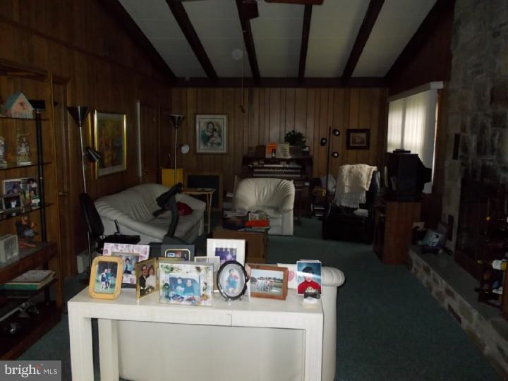 23 Rust Hill Road Levittown, PA 19056 - Photo 12 of 24 Family Room
