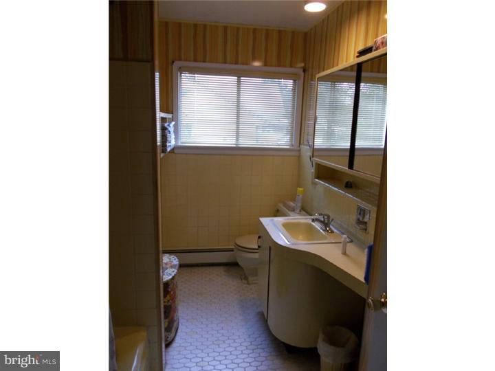 23 Rust Hill Road Levittown, PA 19056 - Photo 15 of 24 Bathroom