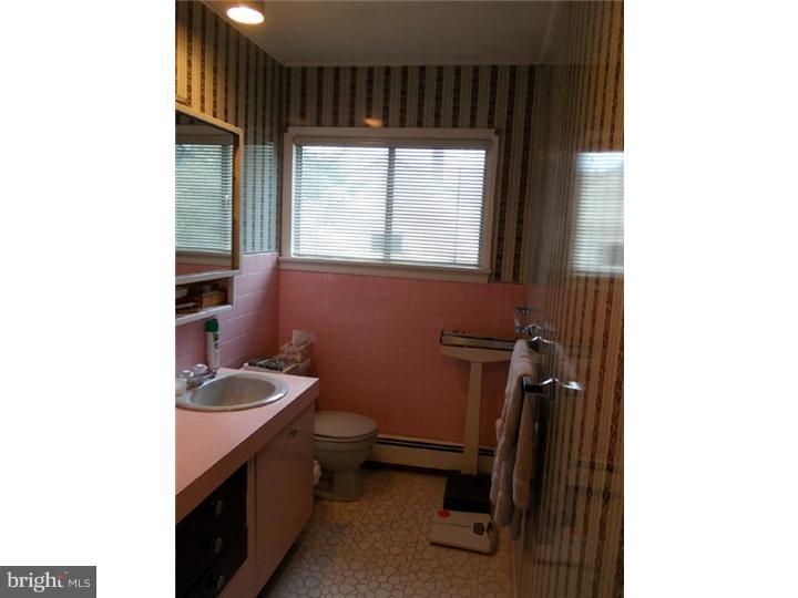 23 Rust Hill Road Levittown, PA 19056 - Photo 18 of 24 Master Bathroom