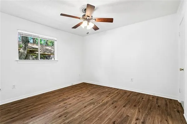 $1,600 | 910 West 10th Avenue, Covington, LA 70433