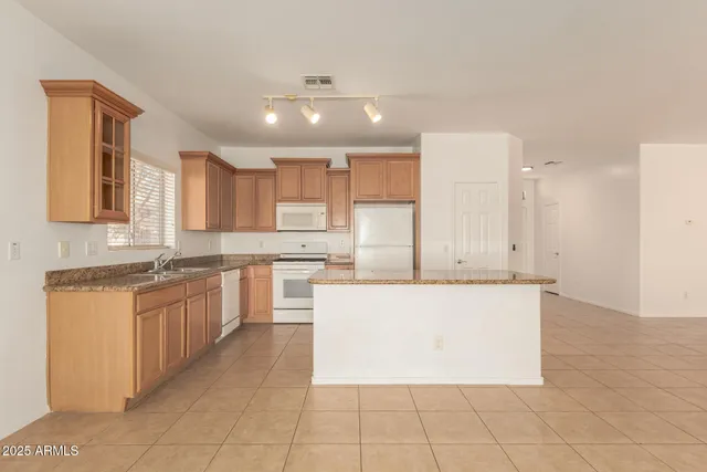 $2,100 | 4170 East Winged Foot Place, Chandler, AZ 85249