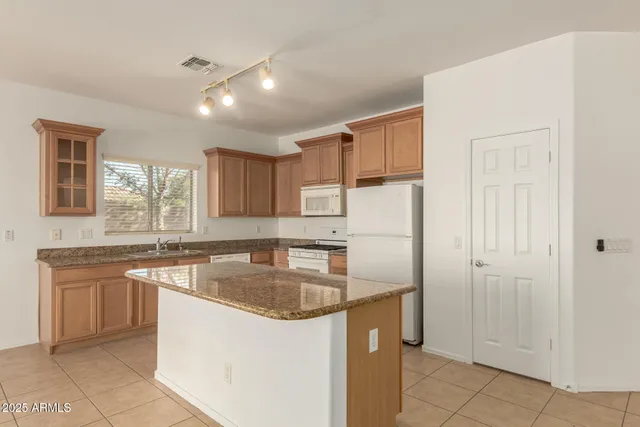 $2,100 | 4170 East Winged Foot Place, Chandler, AZ 85249