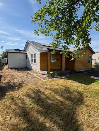 $458,500 | 507 I Street, Sanger, CA 93657