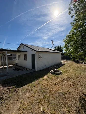 $458,500 | 507 I Street, Sanger, CA 93657