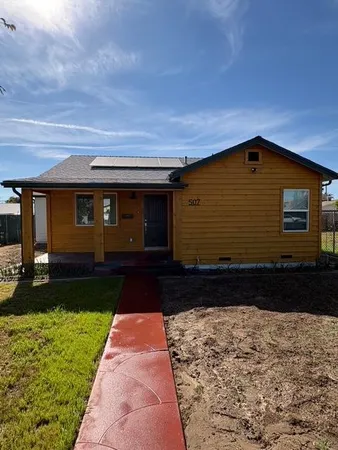 $458,500 | 507 I Street, Sanger, CA 93657