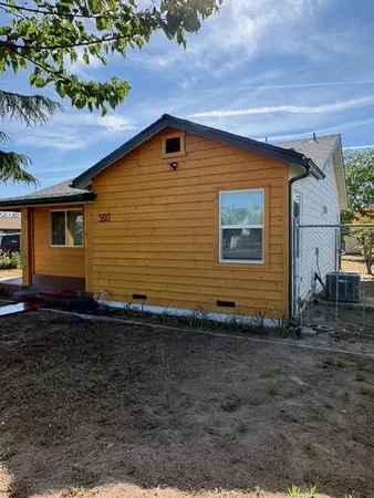 $458,500 | 507 I Street, Sanger, CA 93657