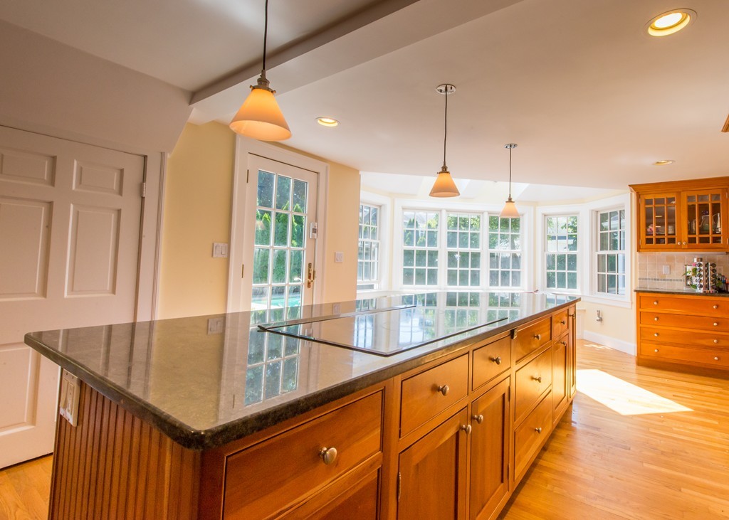48 Douglas Road Needham, MA 02492 - Photo 4 of 10