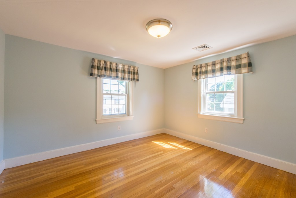 48 Douglas Road Needham, MA 02492 - Photo 7 of 10