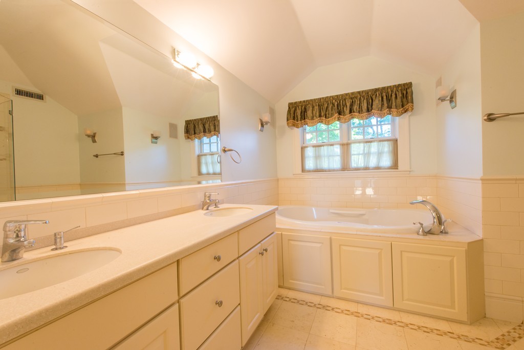 48 Douglas Road Needham, MA 02492 - Photo 8 of 10