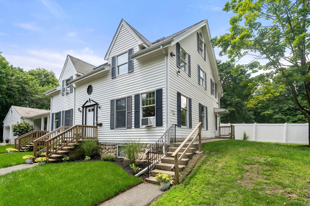 11 R Lynn Street Woburn, MA 01801 - Photo 1 of 23 Gallery Image 1