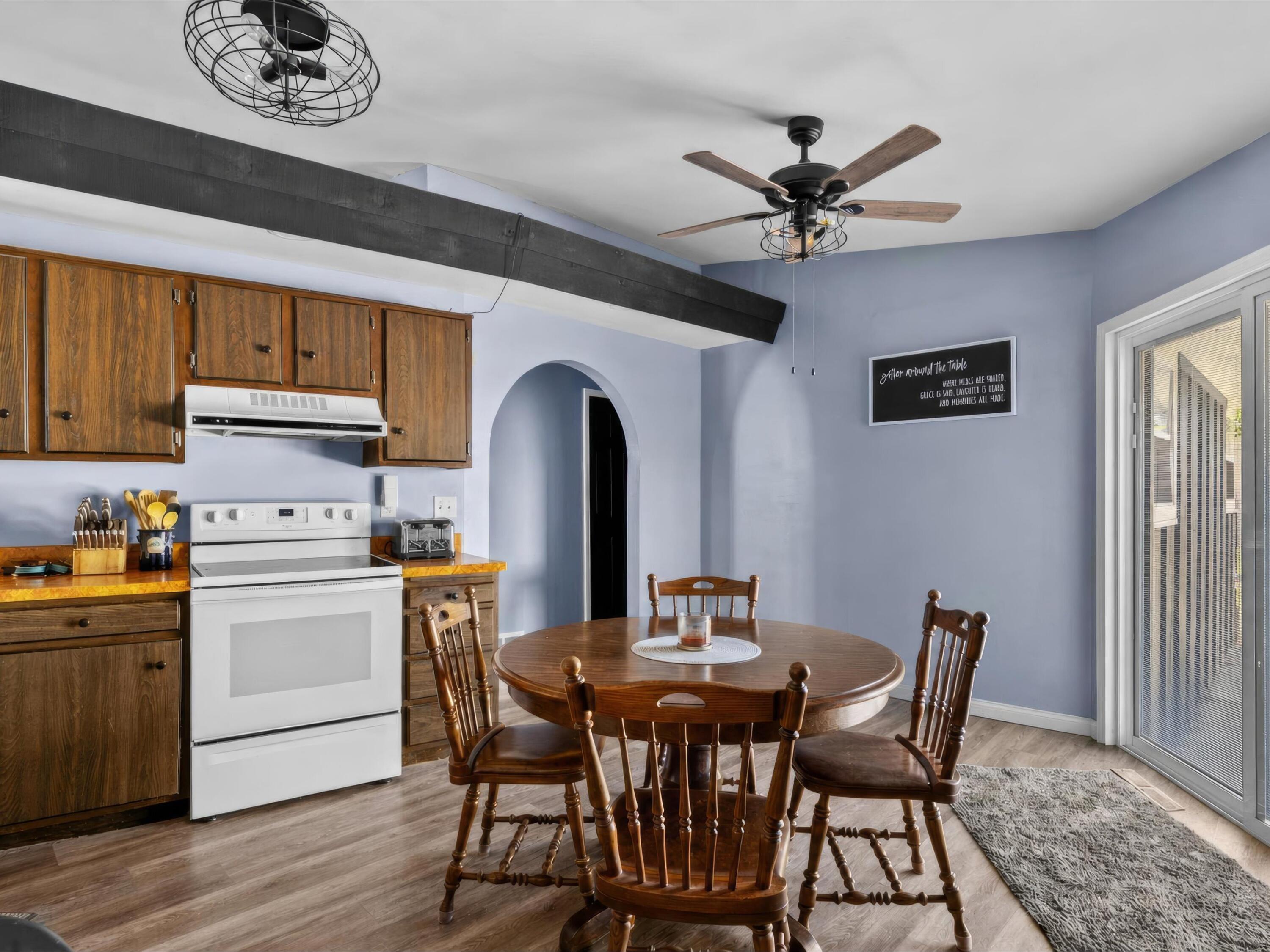 3919 Martin Lane Two Rivers, WI 54241 - Photo 10 of 31 14-014_3114778_01037