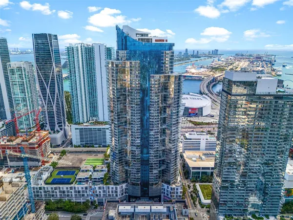 $5,000 | 851 Northeast 1st Avenue, Unit 1205, Miami, FL 33132