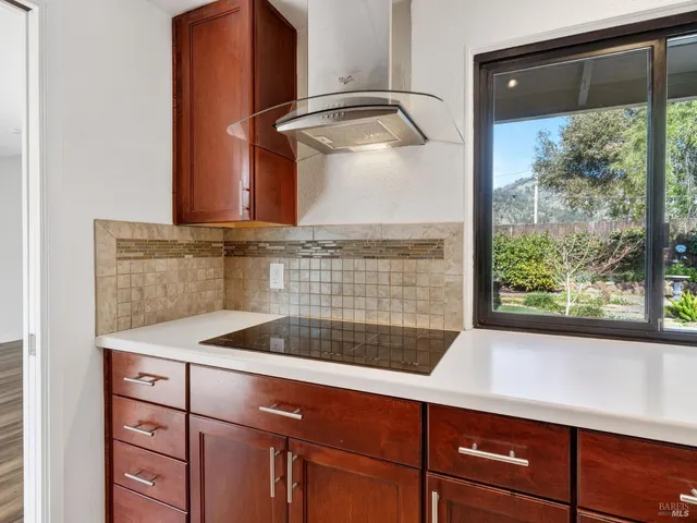 $579,900 | 7153 Oak Leaf Drive, Santa Rosa, CA 95409