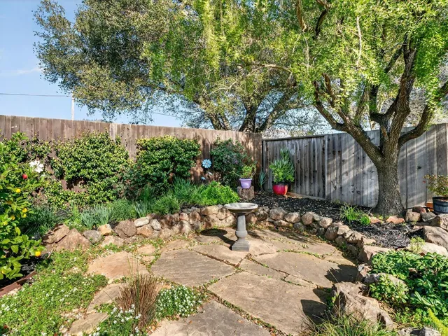 $579,900 | 7153 Oak Leaf Drive, Santa Rosa, CA 95409