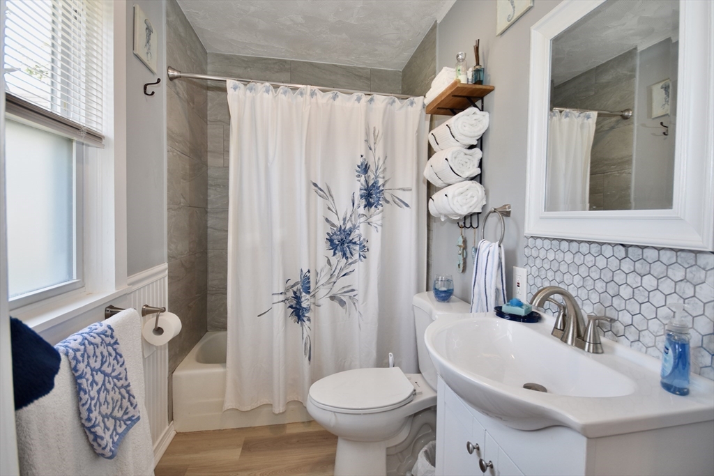 30 13th Street Wareham, MA 02558 - Photo 16 of 31