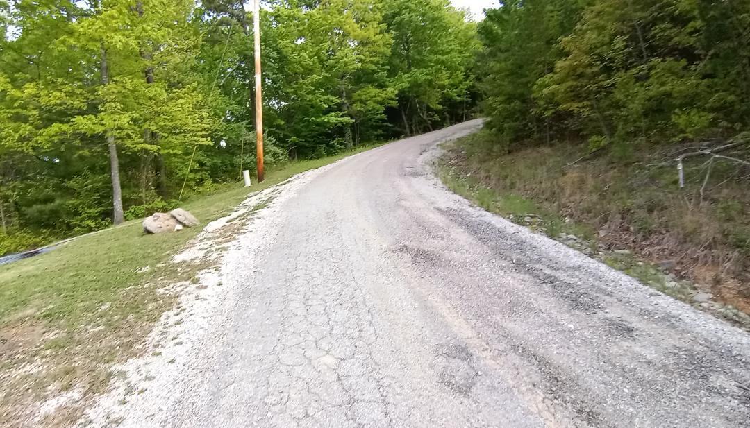 389 Shug Mtn Road Oneida, TN 37841 - Photo 6 of 30 thumbnail (12)