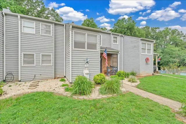 $135,000 | 101 Crescent Street, Unit A2, Martinsville, VA 24112